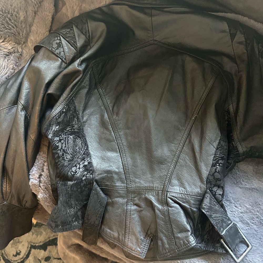 Women’s leather jacket